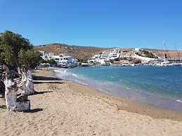 Theis Seafront Retreat - Loutra Seaview Bliss