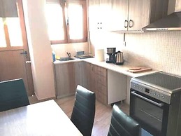 Alimos Cozy Getaway Close to the Beach