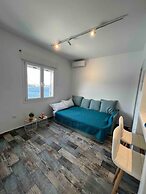 Alos Seafront Gem - Loutra Seaview Escape