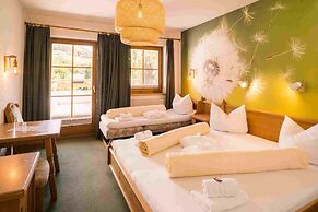 Hotel in the HEART