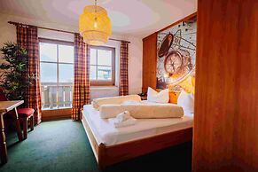 Hotel in the HEART