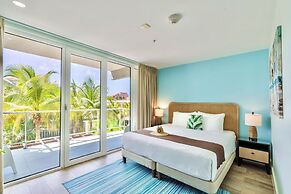 Las Islas Condominiums