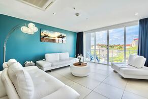 Las Islas Condominiums