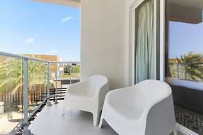 Las Islas Condominiums