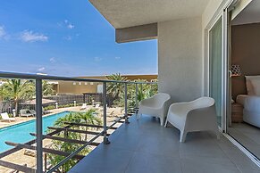 Las Islas Condominiums