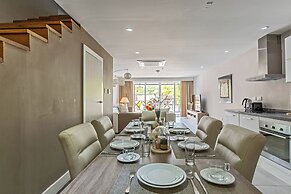 Las Islas Condominiums