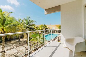 Las Islas Condominiums