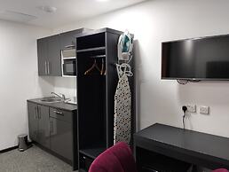 1 Bed Flat - Sleeps 2 - Parking - Wifi