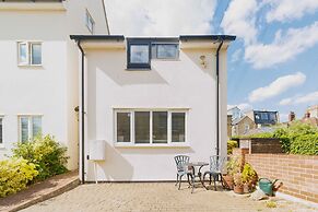 Kyanite House in Cambridge