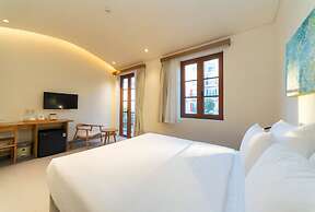 SOLANA Hotel Sunset Town Phu Quoc