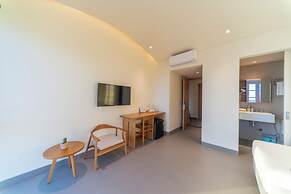 SOLANA Hotel Sunset Town Phu Quoc