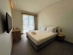 SOLANA Hotel Sunset Town Phu Quoc