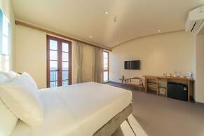 SOLANA Hotel Sunset Town Phu Quoc