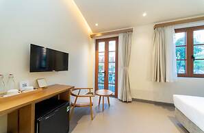 SOLANA Hotel Sunset Town Phu Quoc
