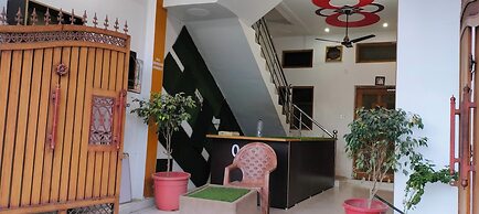 Hotel ORS Guest House Ayodhya