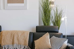 Huswell - Seafront Appartment With Stunning Views
