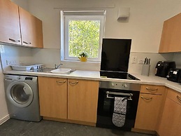 Two Bedroom Cottage in Lumsden - Contractors