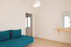 Ellinas Hotel
