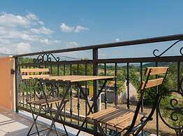 Villa Maria With Outdoor Pool