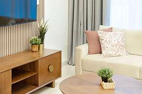 Burj Crown Lux Apartment by Dubai Mall