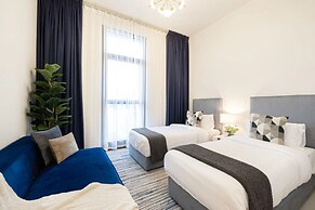 Burj Crown Lux Apartment by Dubai Mall