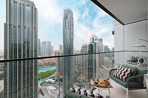 Burj Crown Lux Apartment by Dubai Mall