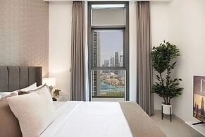 Burj Crown Lux Apartment by Dubai Mall