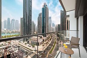 Burj Crown Lux Apartment by Dubai Mall