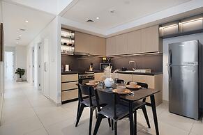 Burj Crown Lux Apartment by Dubai Mall