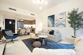 Burj Crown Lux Apartment by Dubai Mall