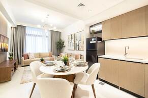 Burj Crown Lux Apartment by Dubai Mall