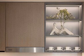 Burj Crown Lux Apartment by Dubai Mall