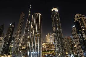 Burj Crown Lux Apartment by Dubai Mall