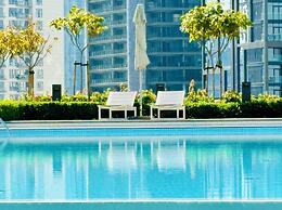 Burj Crown Lux Apartment by Dubai Mall