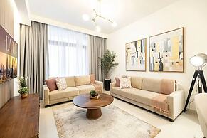 Burj Crown Lux Apartment by Dubai Mall