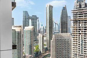 Burj Crown Lux Apartment by Dubai Mall