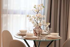 Burj Crown Lux Apartment by Dubai Mall