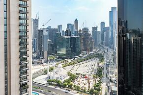 Burj Crown Lux Apartment by Dubai Mall