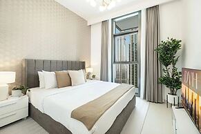 Burj Crown Lux Apartment by Dubai Mall
