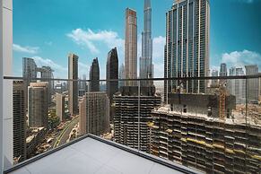 Burj Crown Lux Apartment by Dubai Mall