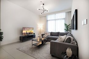 Burj Crown Lux Apartment by Dubai Mall