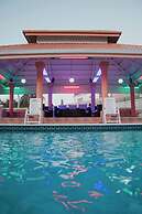 Emporis Resort
