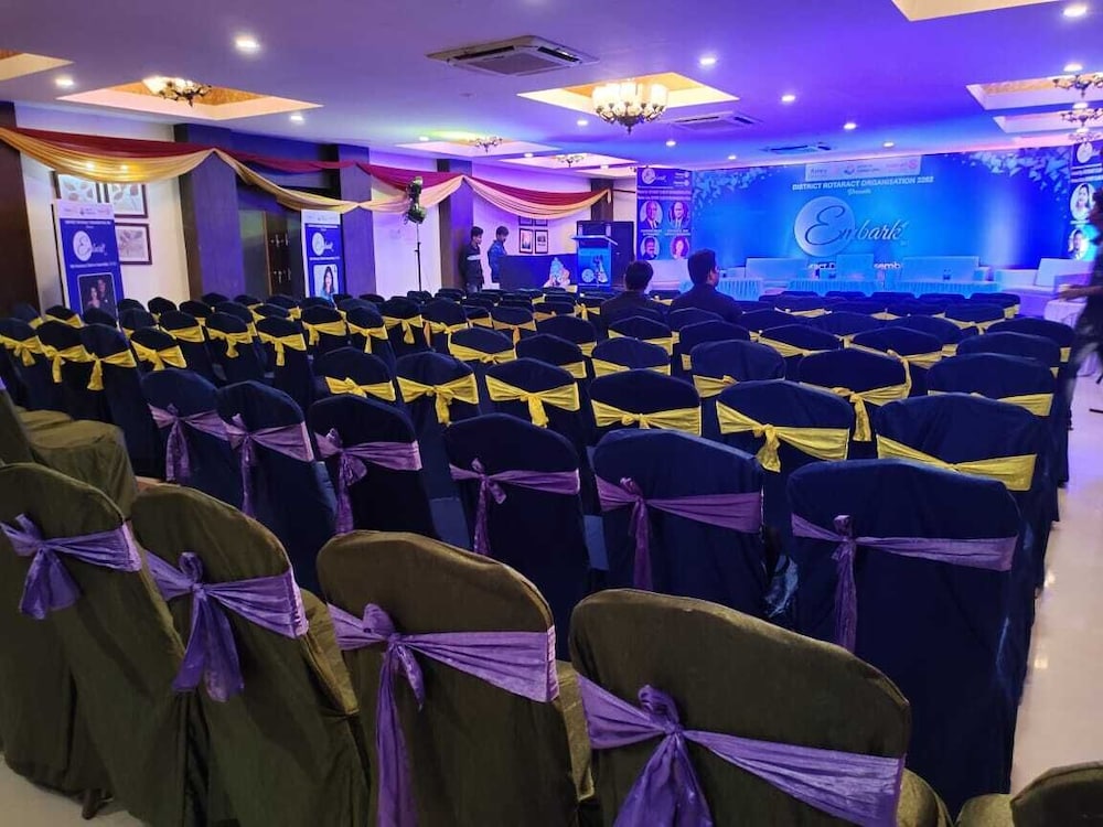 Hotel Suraj Palace