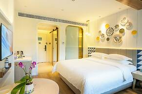 Guilin O-LIVE Social Hotel