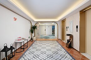 Guilin O-LIVE Social Hotel