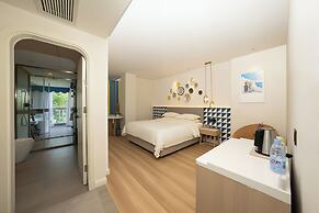 Guilin O-LIVE Social Hotel