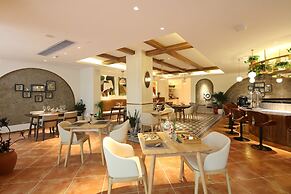 Guilin O-LIVE Social Hotel