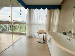 Guilin O-LIVE Social Hotel