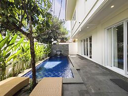 Obeh Villa Ubud Two Bedroom Private Pool