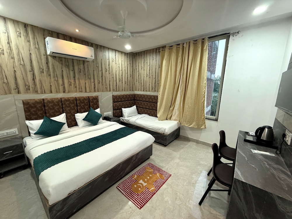 THE GRAND LUXURY STAY HOTEL